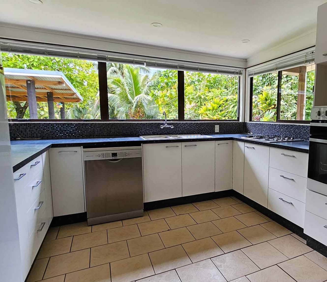 rental home in rarotonga