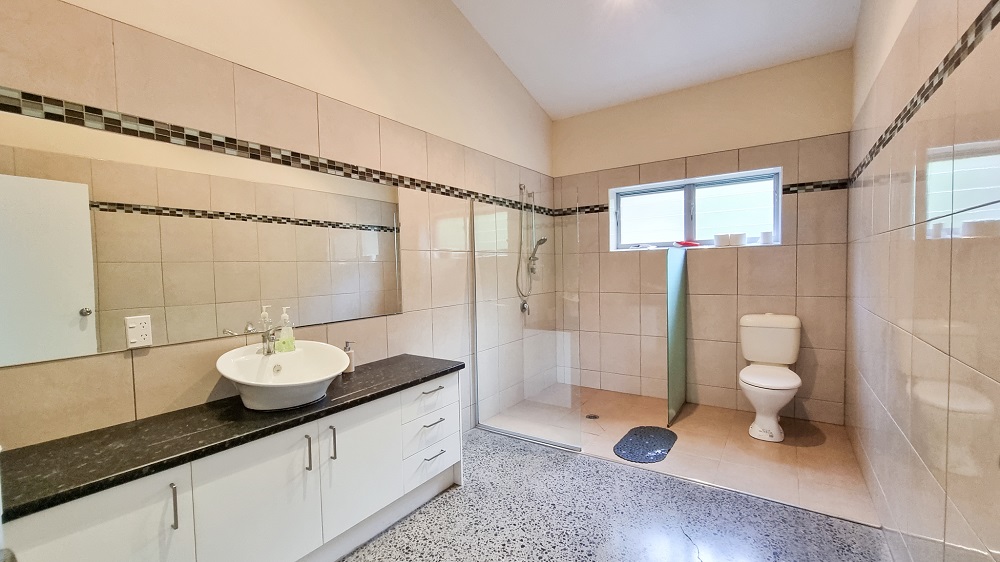 rental house master ensuite